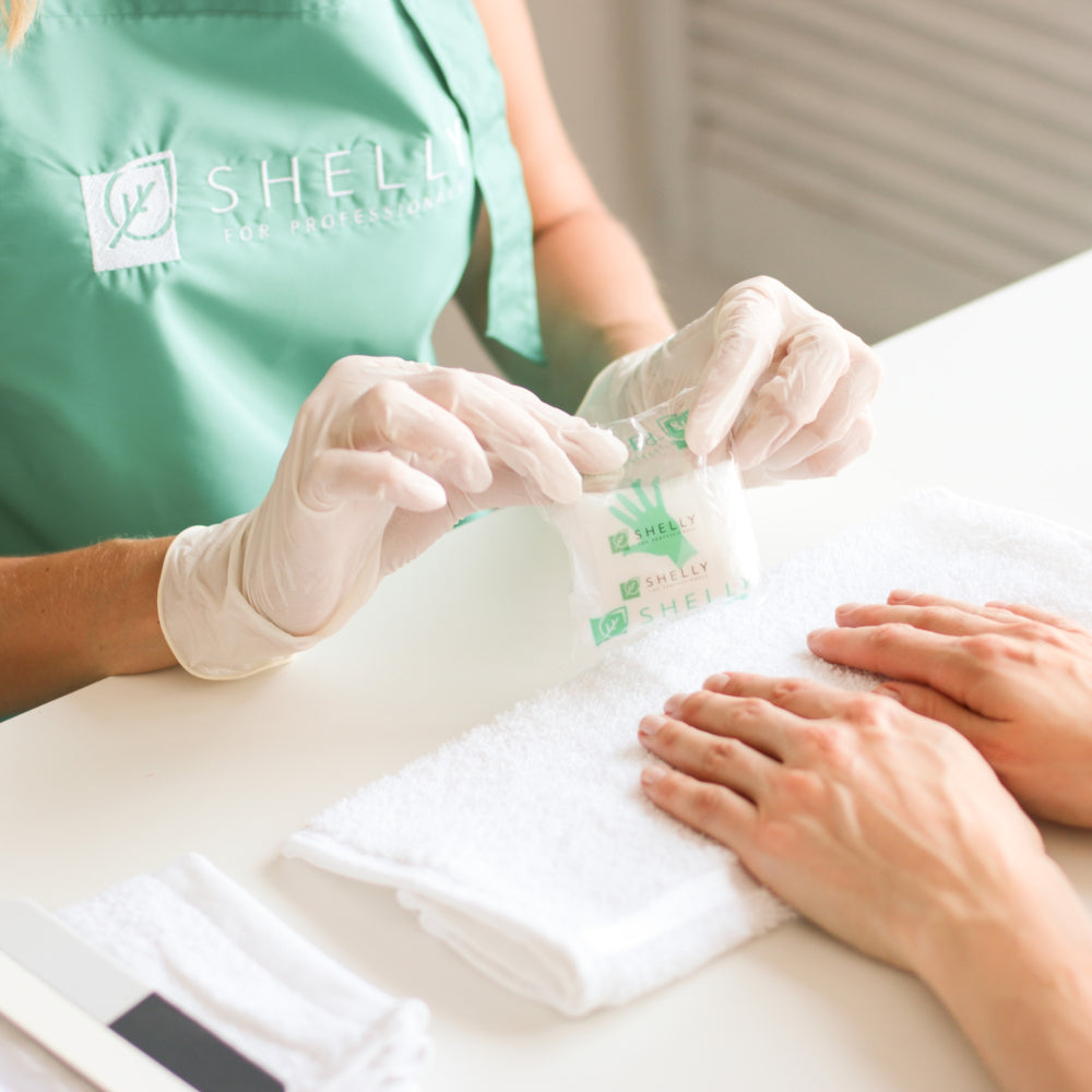 Shelly DISPOSABLE MANICURE GLOVES 30 g x 1 pc