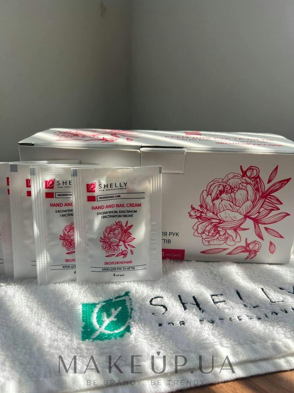 Shelly HAND & NAIL CREAM With collagen, elastin and peony extract, sachet 4ml